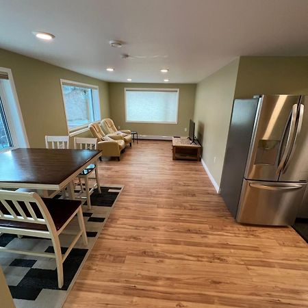 ווייטהורס Bluejay Suites B&B מראה חיצוני תמונה